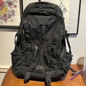Patagonia backpack refuge 28L black. Great condition